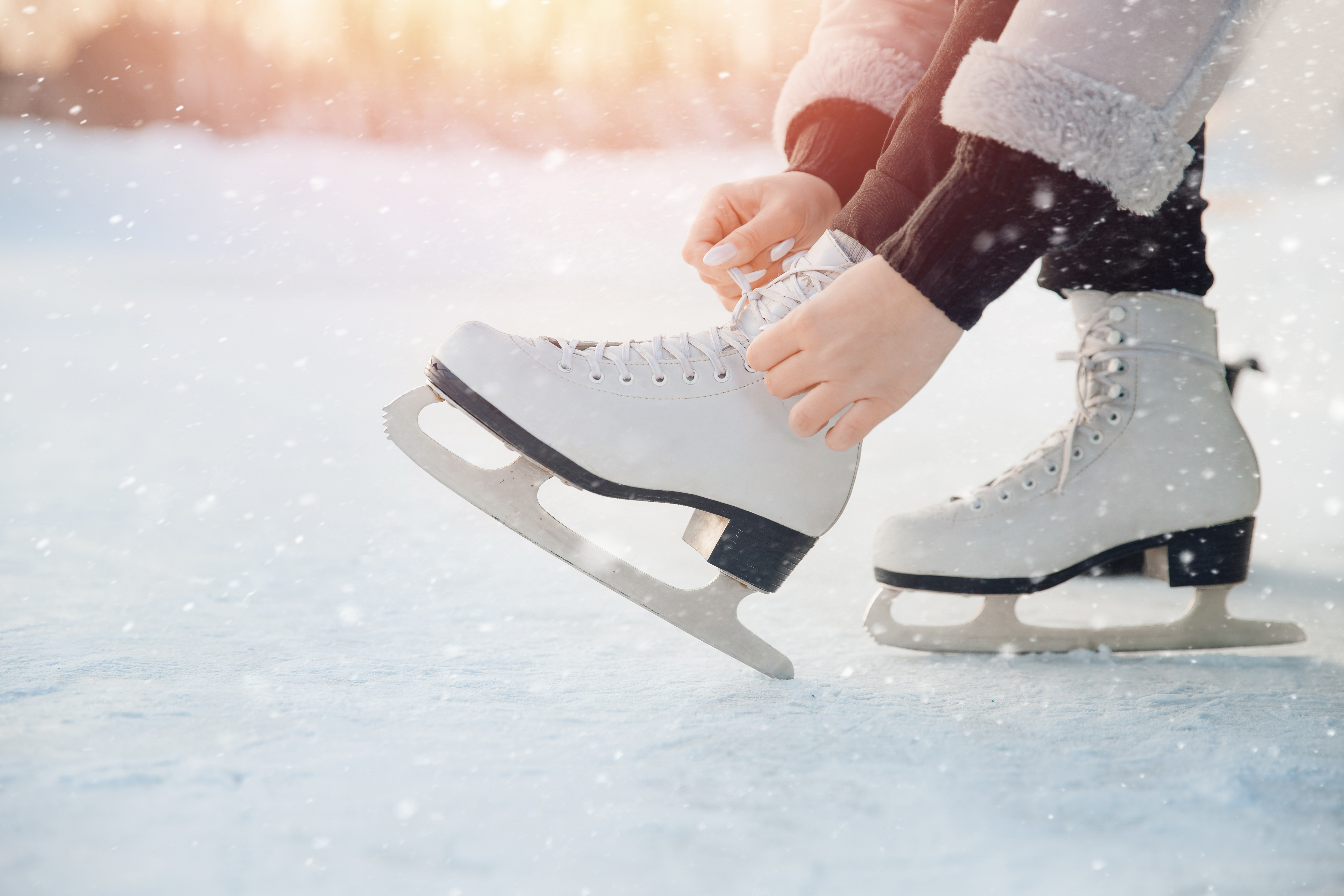 ice skating skates on ice