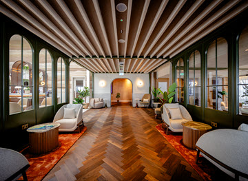 No1 Lounges